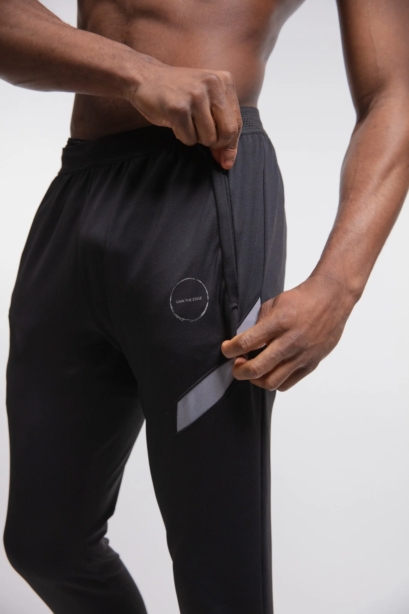 Elite Training Pant In Black & Grey - Image 4