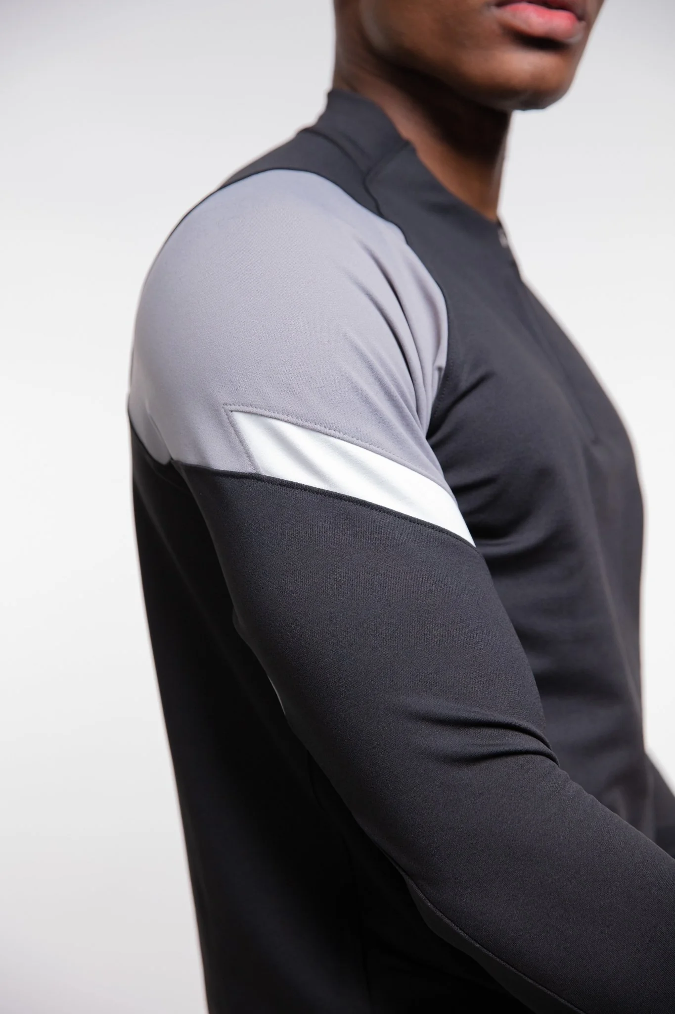 Elite Performance Top In Black - Image 5